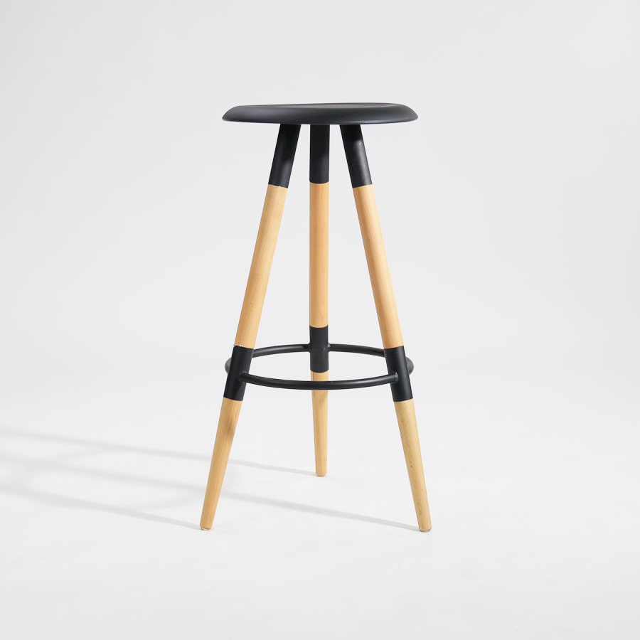 Round Black Plastic Bar Stool With Footrest-PP Chair
