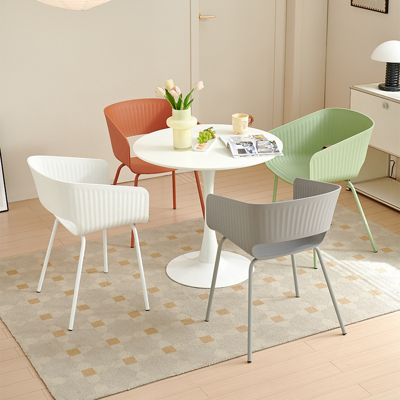 Chinese Plastic Chairs Factory, HIM Furniture, Ramps Up Export Business-PP Chair