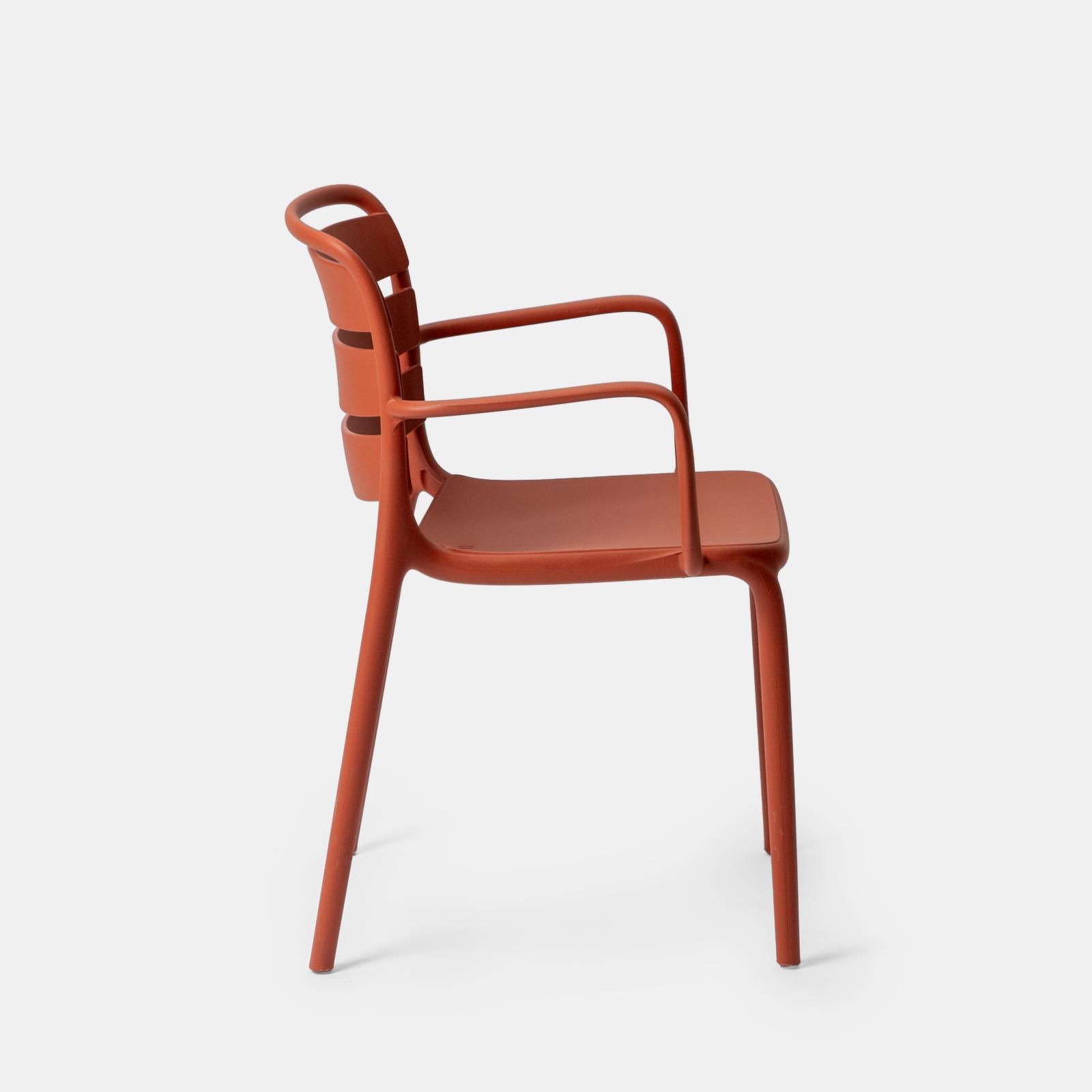 Wholesale Reddish-Brown Plastic Chairs with Armrests - Bulk Orders for Durable, Stylish Seating