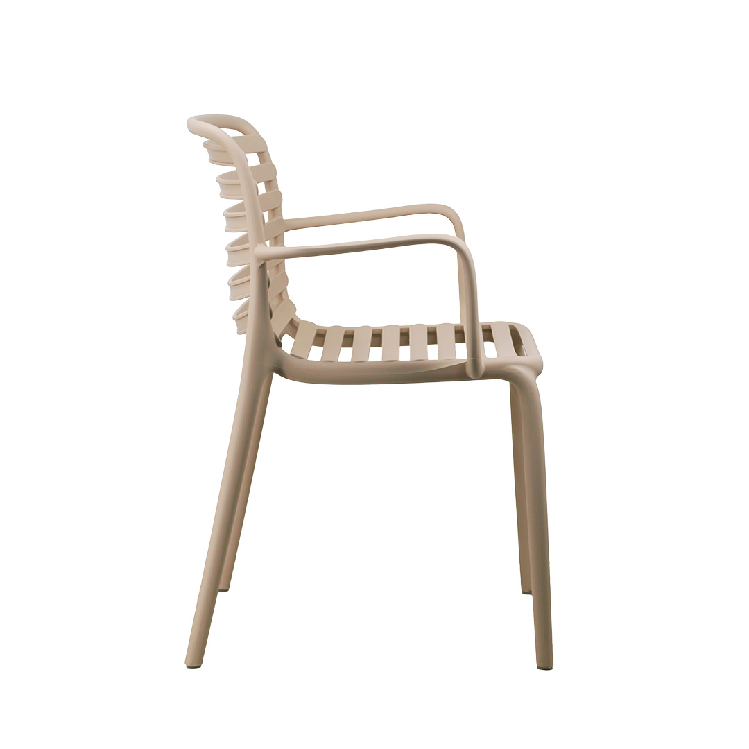 Taupe Stackable Outdoor Plastic Armchair - Weather-Resistant & Ergonomic Seating