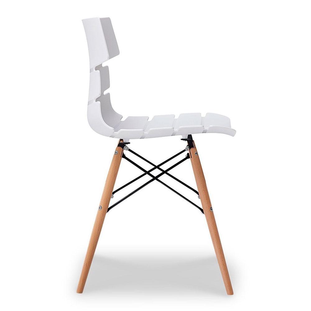 Modern Slatted PP Seat Dining Chair with Wood & Metal Eiffel Legs Commercial Armless Plastic Chair for Cafe Hotel Restaurant Wholesale
