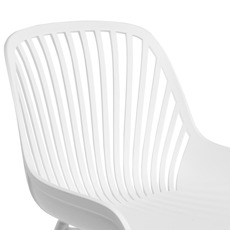 White Plastic Chair with Spray-Coated Metal Base - Modern & Durable Seating Solution