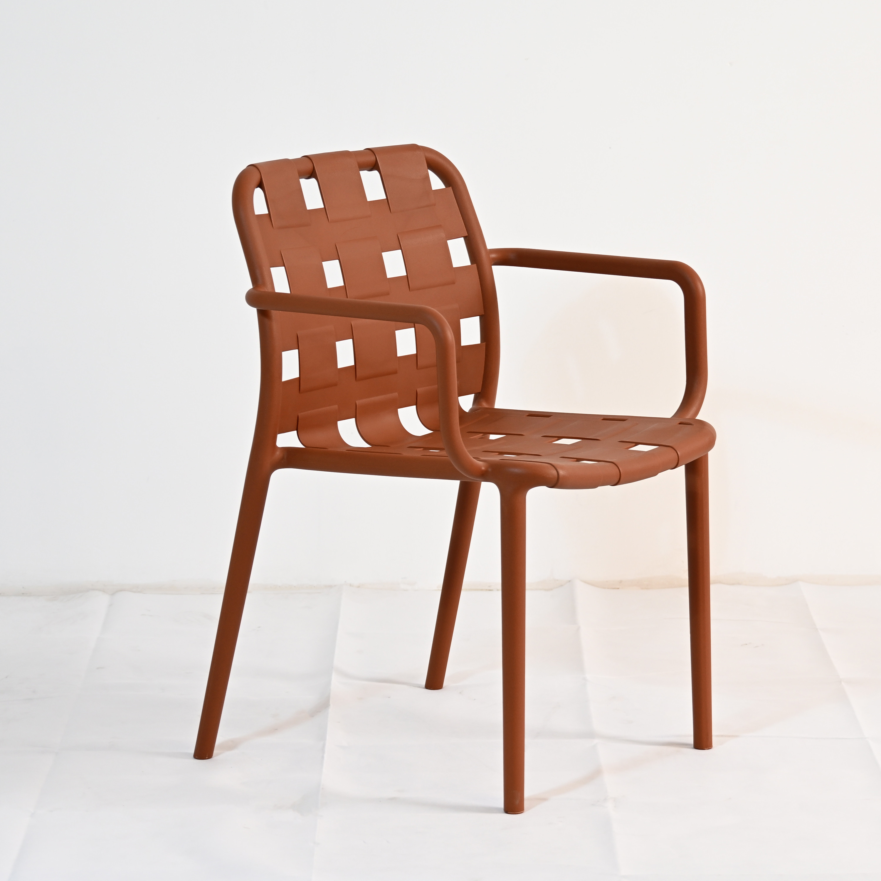 Stackable Plastic Outdoor Patio Chair with Armrests for Garden, Cafe and Commercial Use