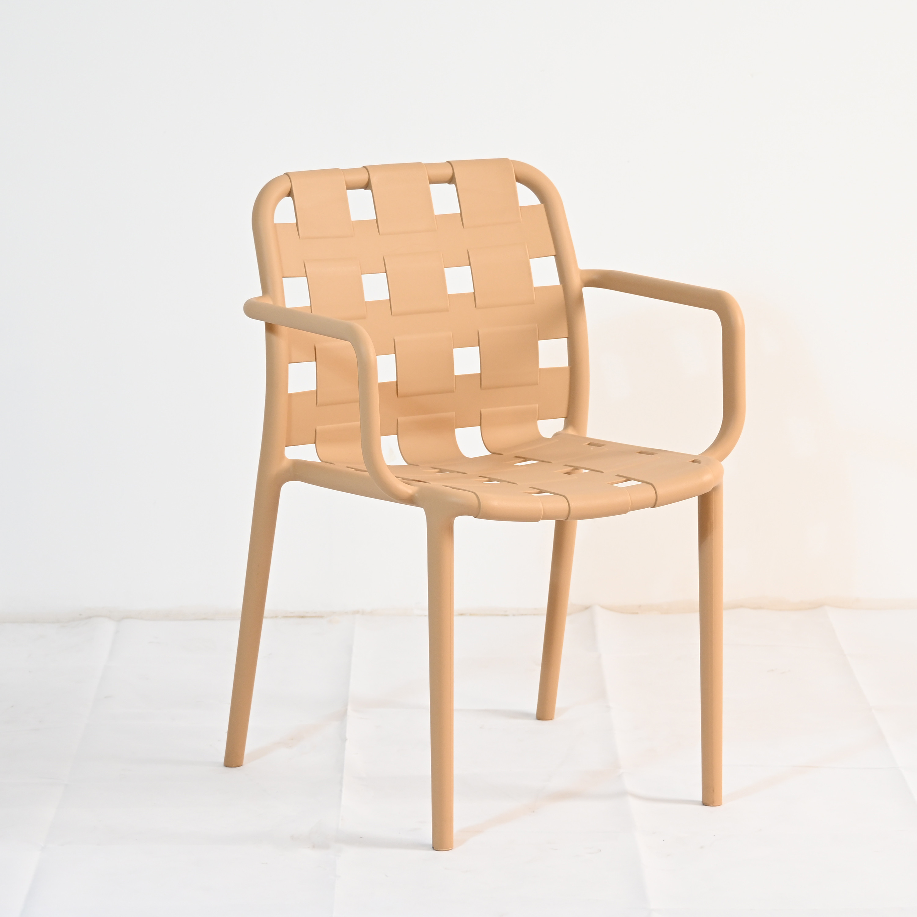 Stackable Plastic Outdoor Patio Chair with Armrests for Garden, Cafe and Commercial Use