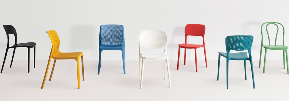 Plastic chairs are a practical and versatile seating solution for a wide range of settings-PP Chair