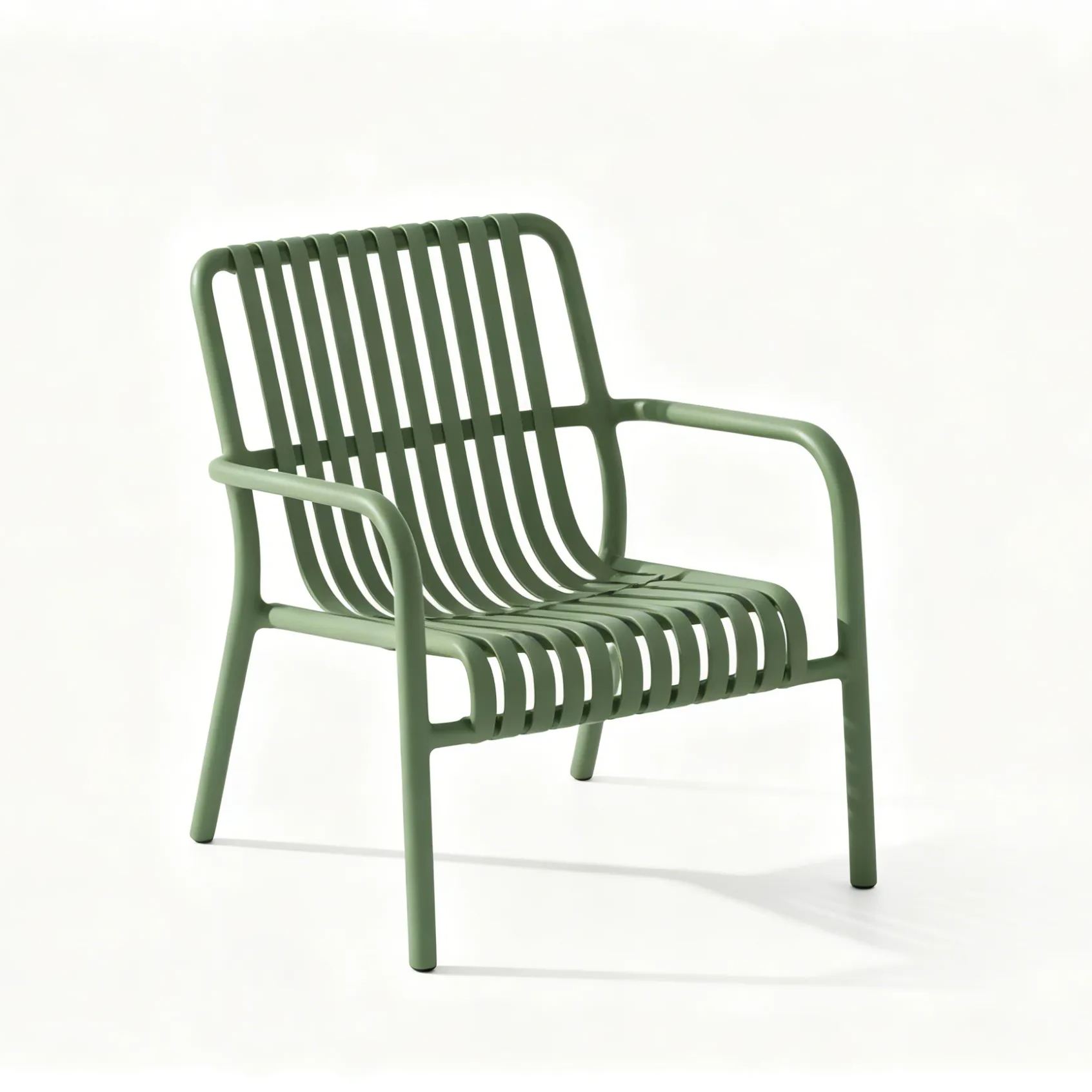 Slatted PP Plastic Outdoor Armchair - Modern Patio Lounge Chair for Restaurant, Cafe & Hotel Use