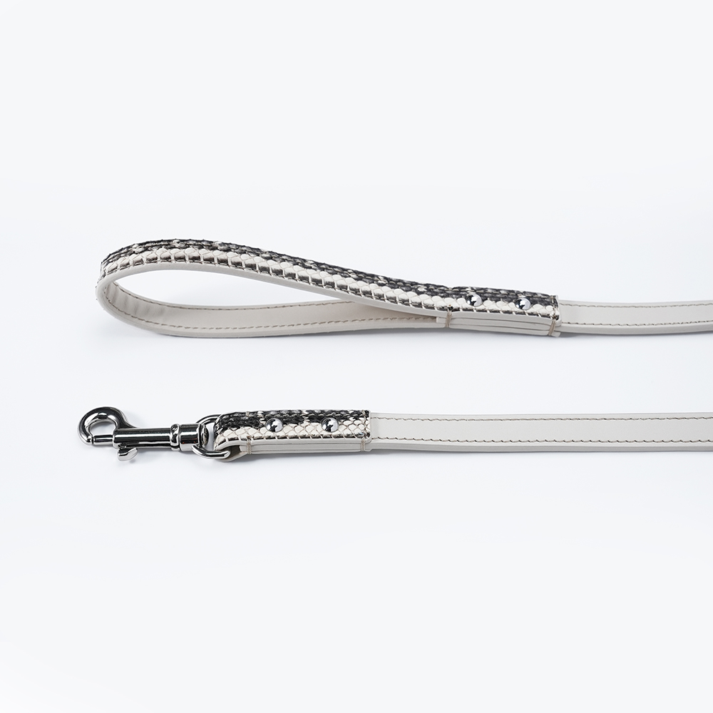 Lake under Himalaya Dog Leash SnakeLeather-PPZEN