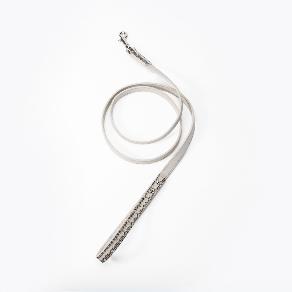 Lake under Himalaya Dog Leash SnakeLeather-PPZEN