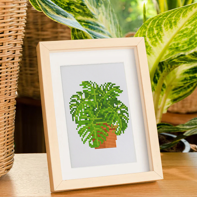 Frameless, mini diamond painting, creative mini diamond painting of green plants on the entrance flower house desktop, creative simple pattern diamond painting,12pcs, 5.9 X7 inches.