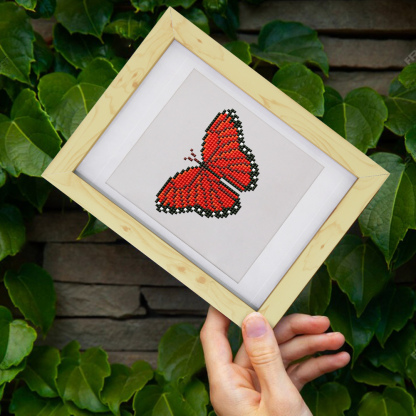 Frameless, mini diamond painting, butterfly creative mini diamond painting on the entrance flower house desktop, creative simple pattern diamond painting, 12pcs, 5.9 X7 inches.