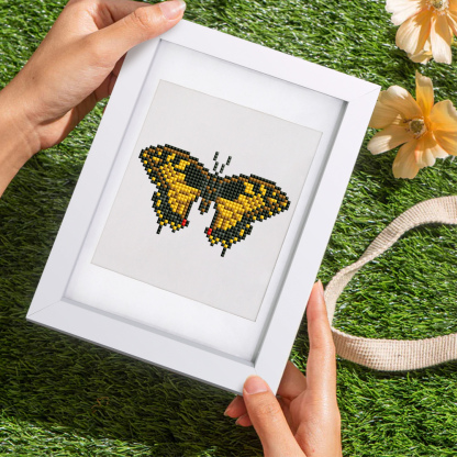 Frameless, mini diamond painting, butterfly creative mini diamond painting on the entrance flower house desktop, creative simple pattern diamond painting, 12pcs, 5.9 X7 inches.