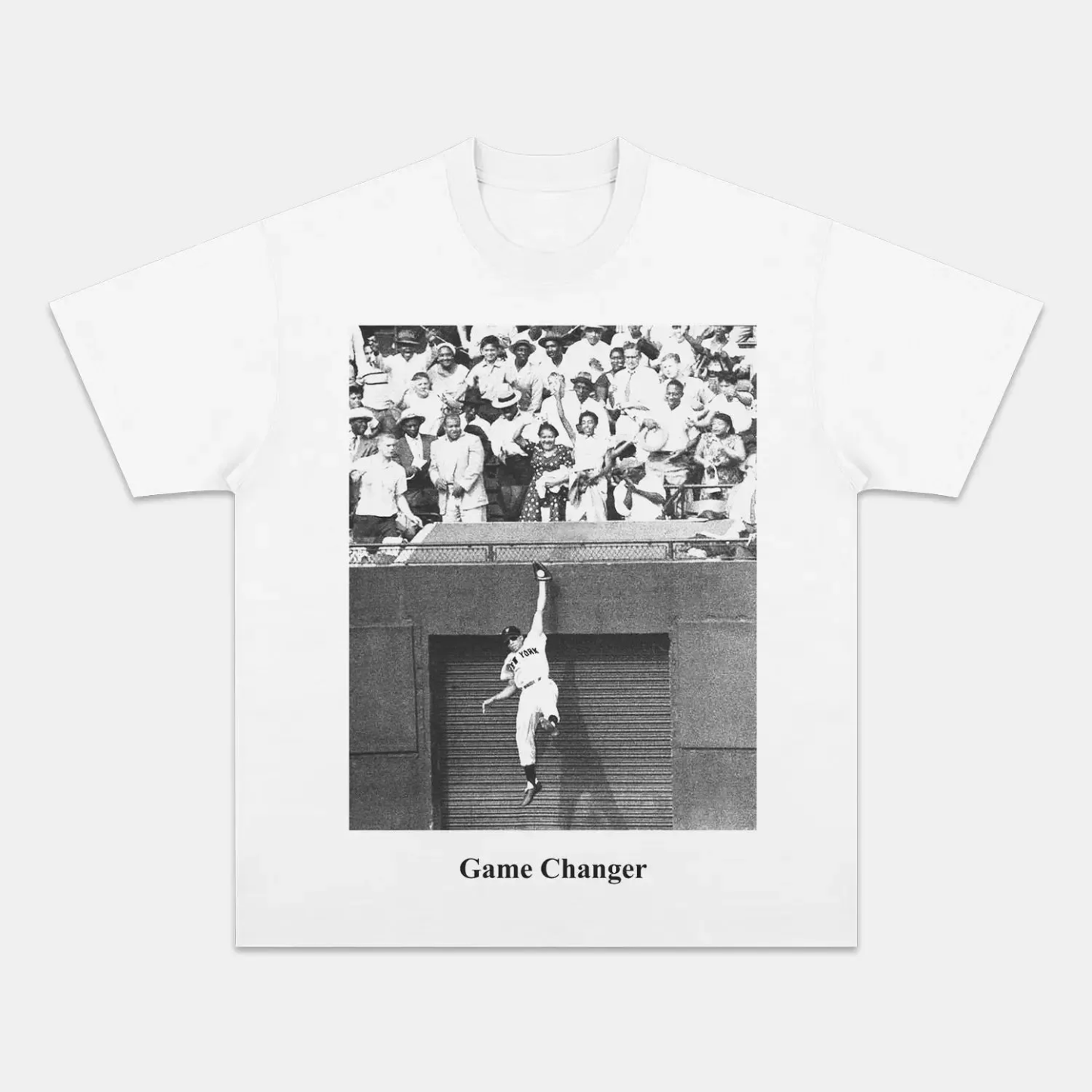 Unisex-Adult Ultra Cotton Washed T-Shirt Graphic    WILLIE MAYS - LEAPING CATCH TEE (Men&Women)