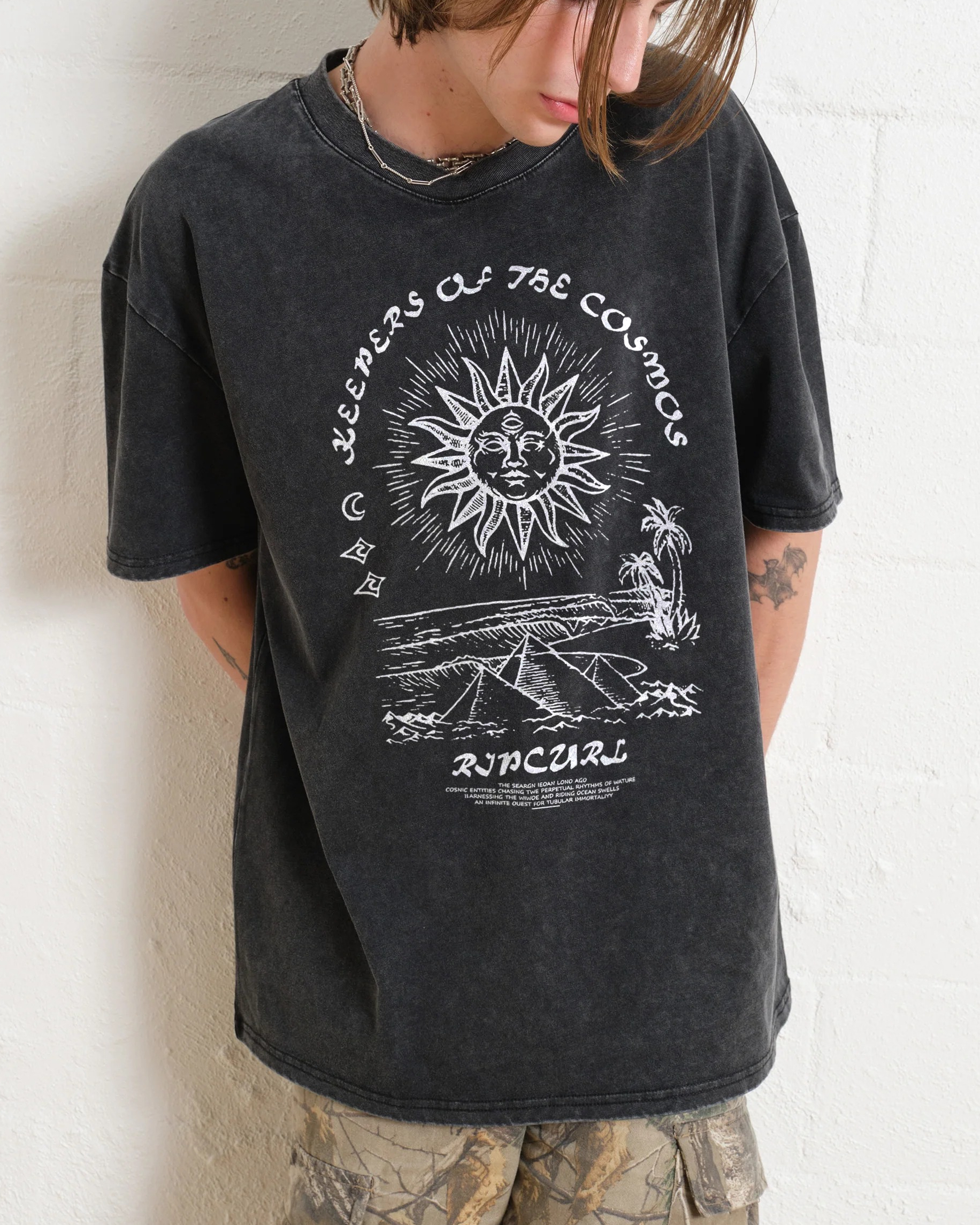 Washed T-Shirt | Unisex Fit Hippie Sun Graphic Tee | TIDESENCE