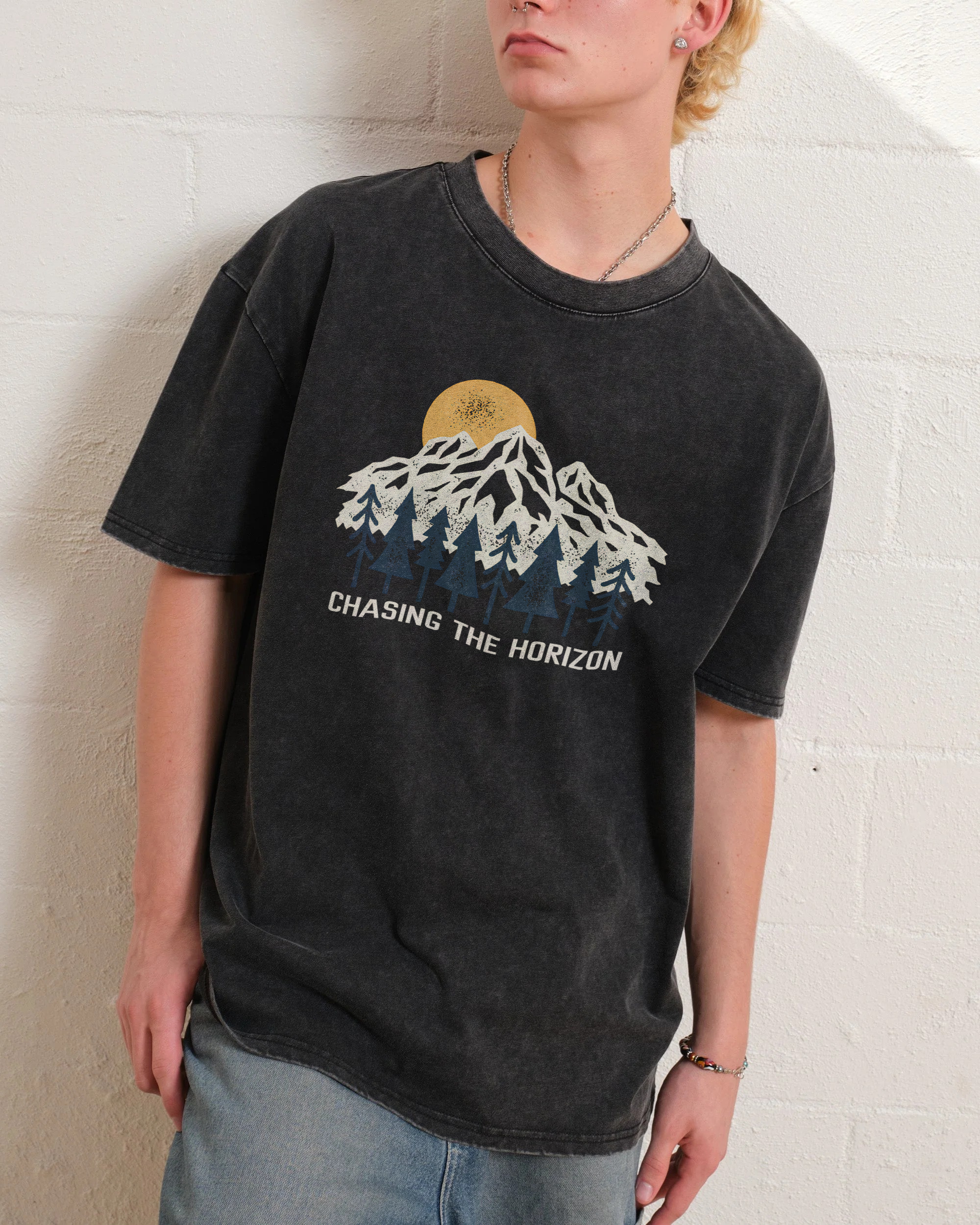 Washed T-Shirt | Unisex Fit Chase The Horizon TEE | TIDESENCE