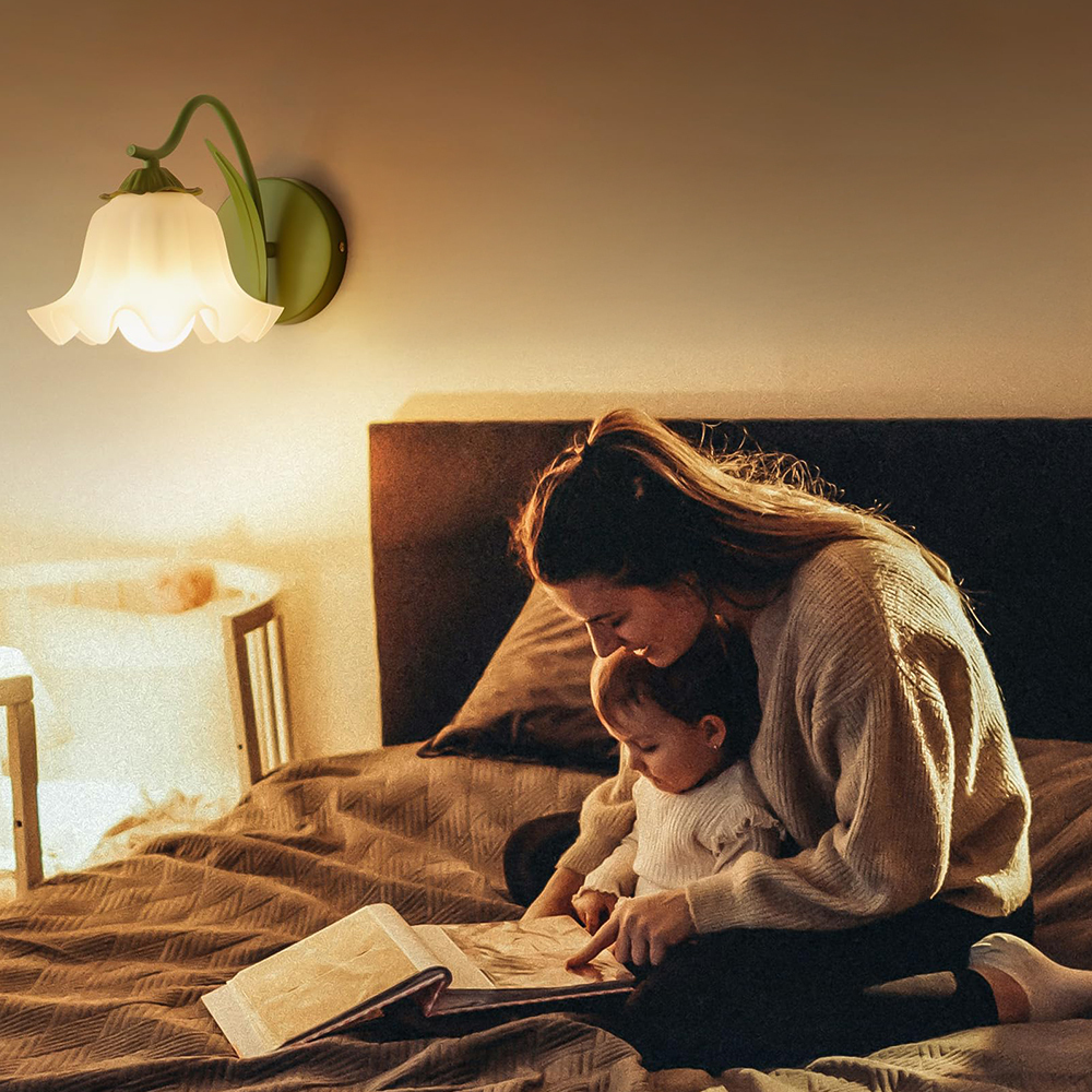 Valley Flower Wall Lamp