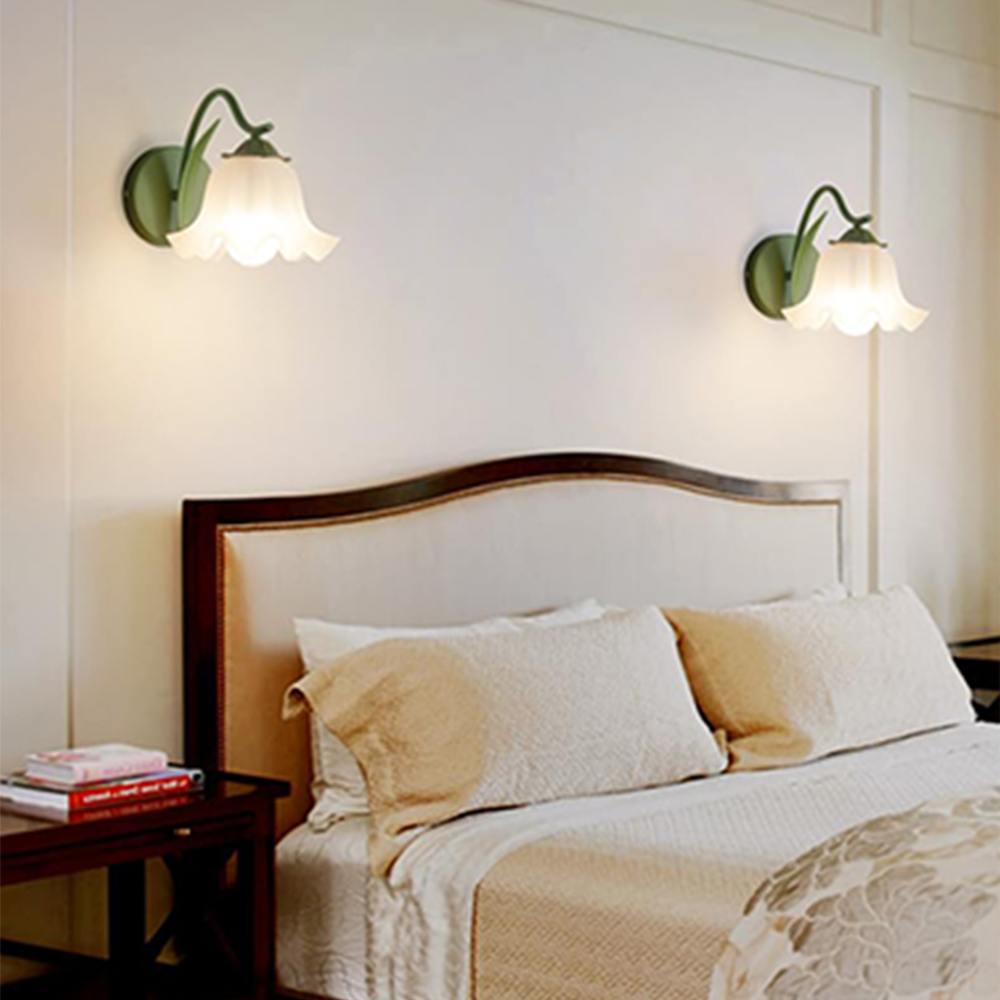 Valley Flower Wall Lamp