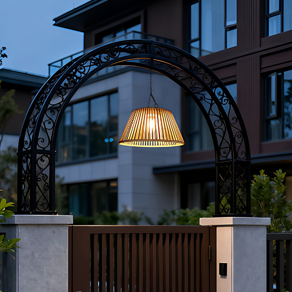 Rattan Waterproof Dual-Charged Solar Pendant Light