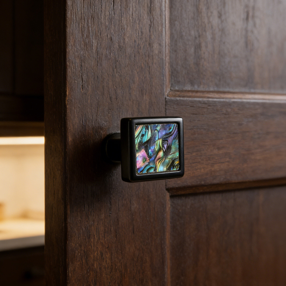 Luxury Natural Shell White Cabinet Pulls Brass Drawer Knobs