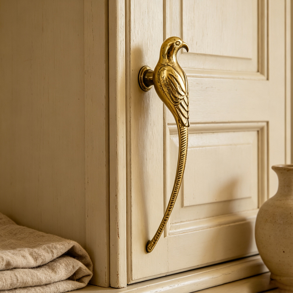French Luxury Brushed Brass Bird Shape Cabinet Pulls