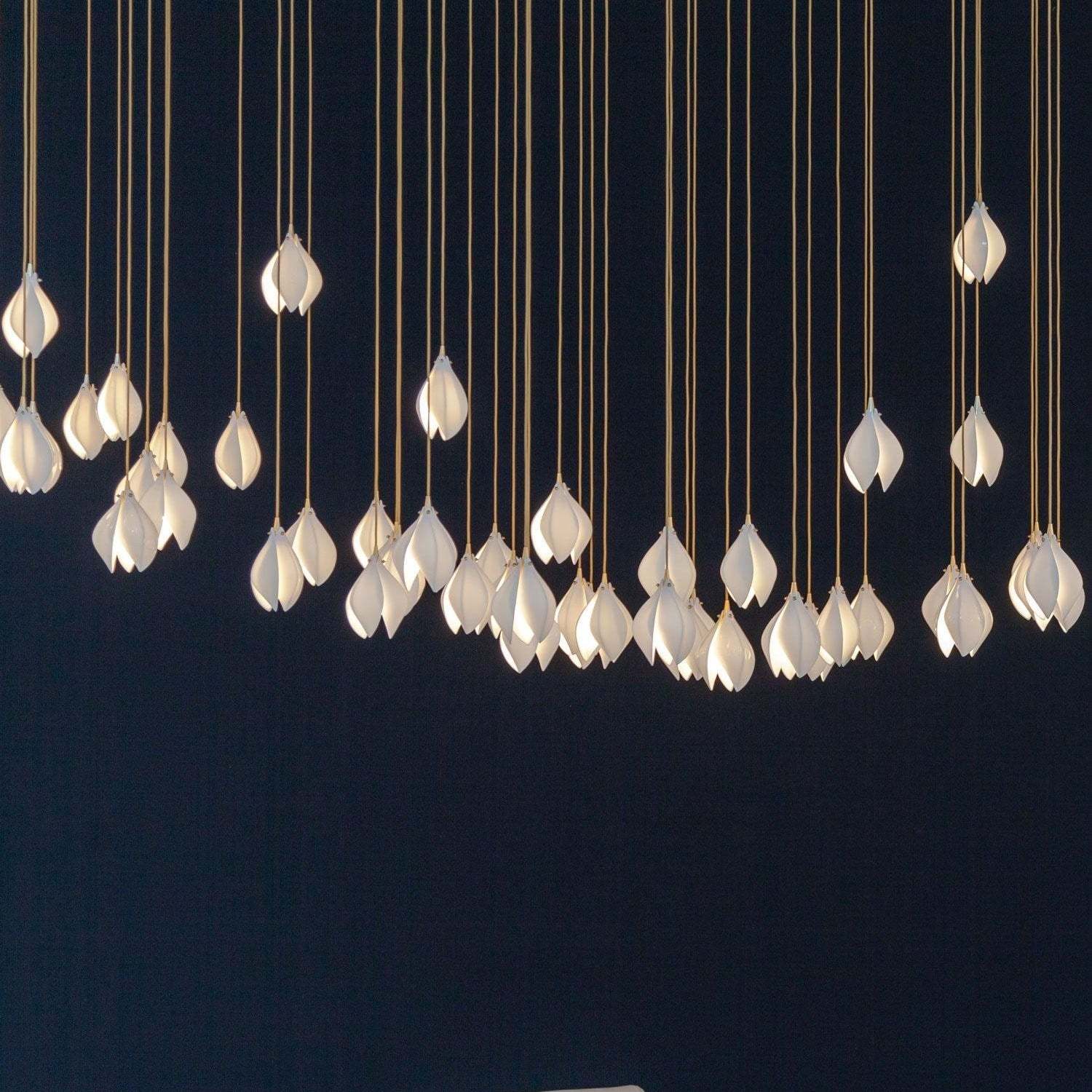 Multi-heads Stylised Bloom Buds Pendant Light -Homdiy