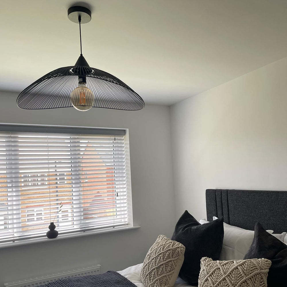 Single Black Pendant Light with Curved Metal Threads -Homdiy