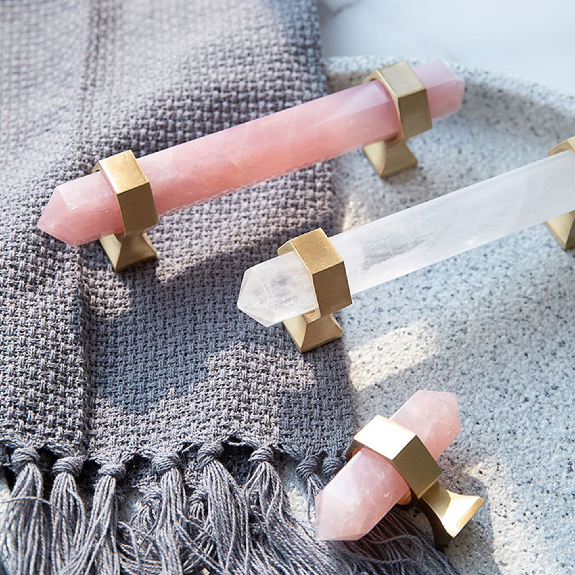  Luxury Natural Crystal Cabinet Handles And Wardrobe T Bar Knobs