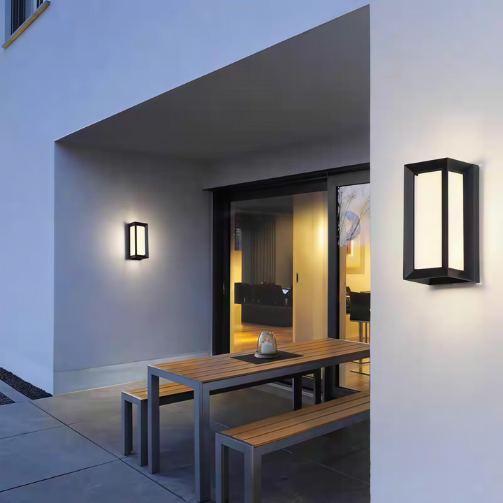 Simple Black & White Outdoor Wall Lamp