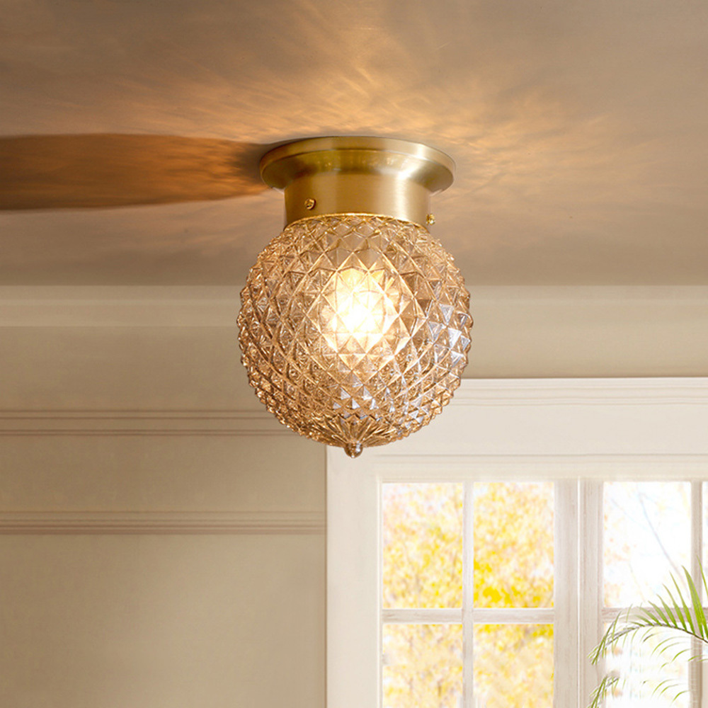 Highlighting the luxurious gold detailing