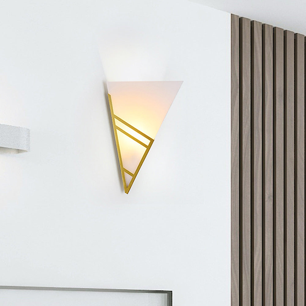 Creative Geometric Triangle Wall Light -Homdiy