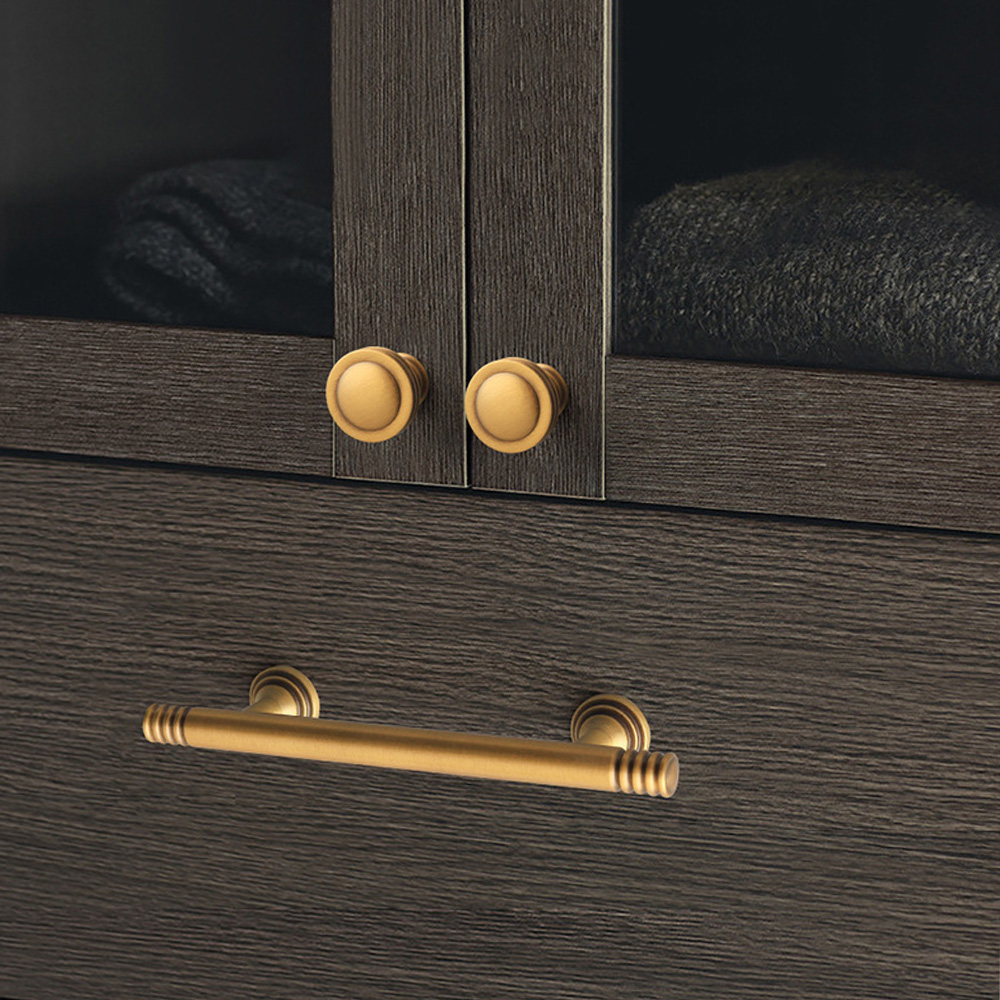 Vintage Elegant Brass Pendant Drawer Pulls