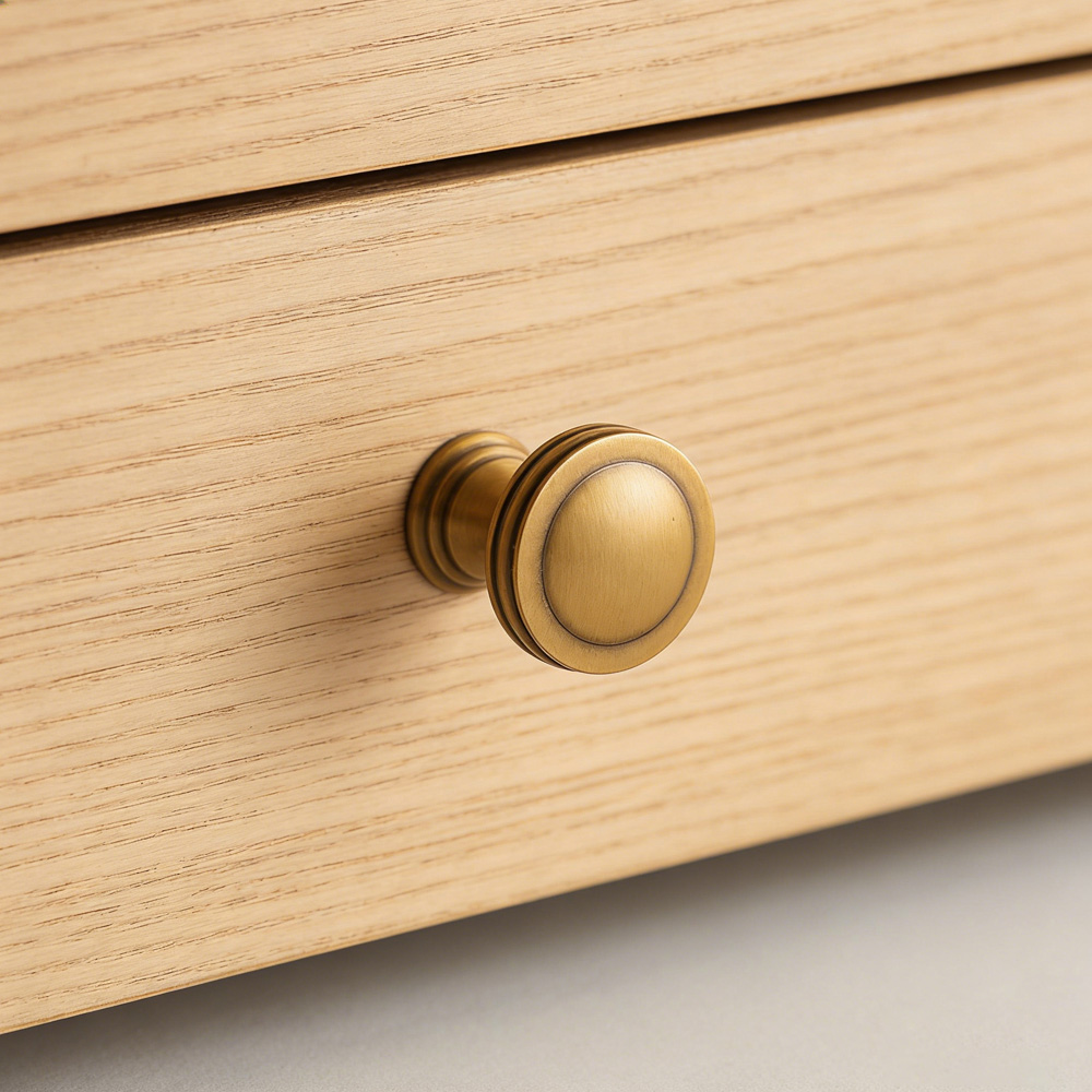 Vintage Elegant Brass Pendant Drawer Pulls