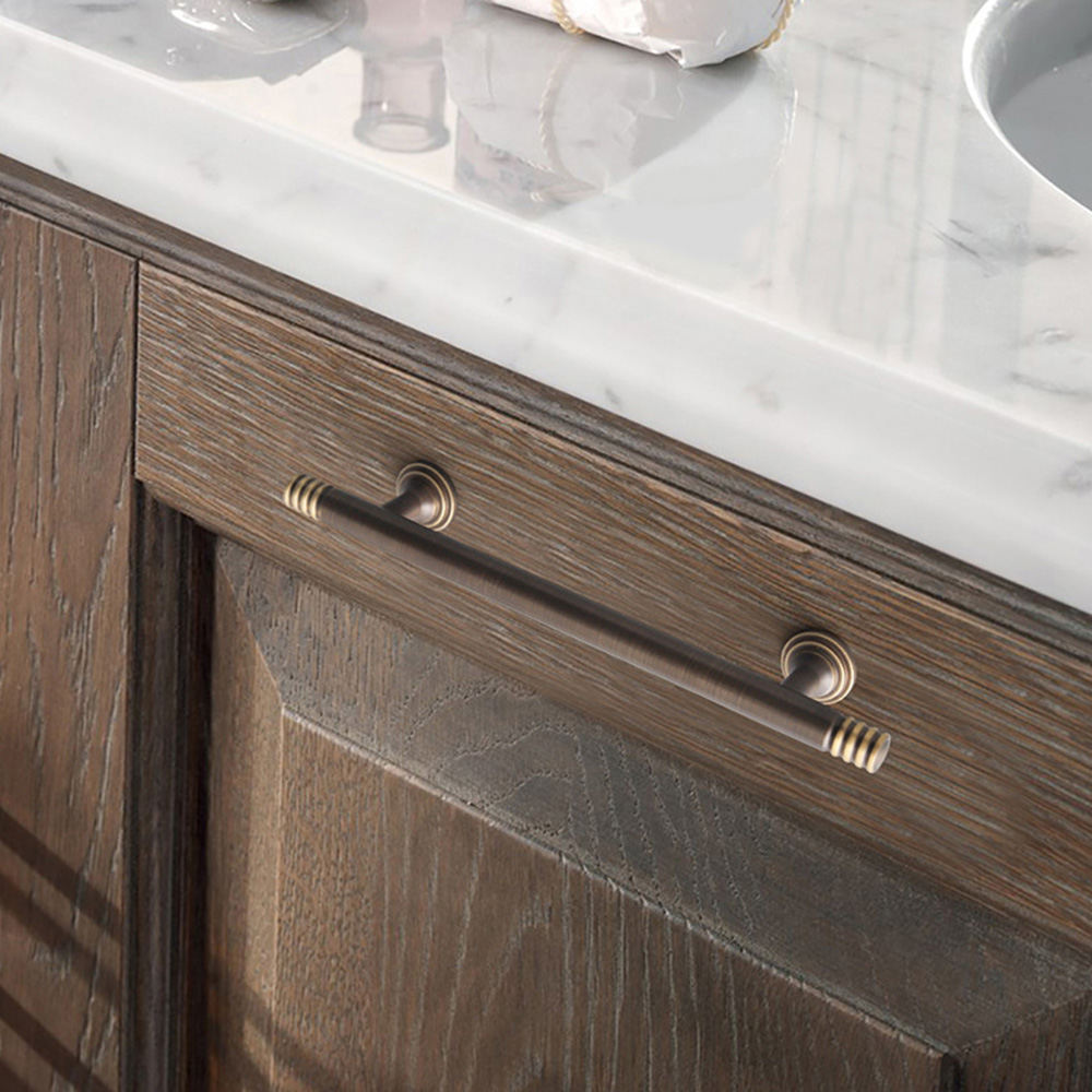 Vintage Elegant Brass Pendant Drawer Pulls