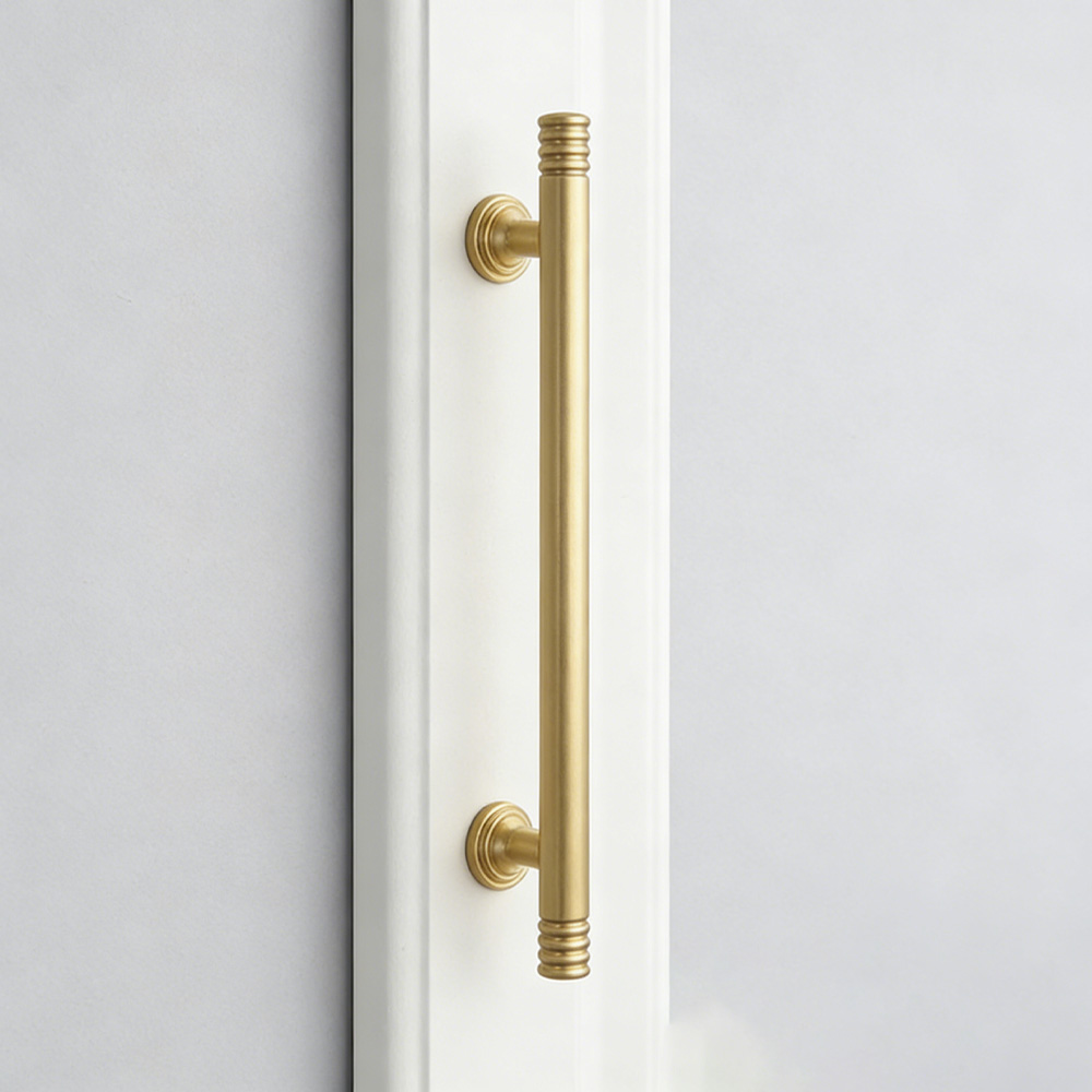 Vintage Elegant Brass Pendant Drawer Pulls