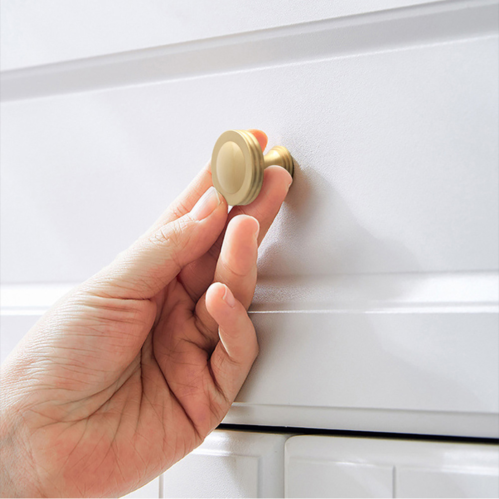 Vintage Elegant Brass Pendant Drawer Pulls