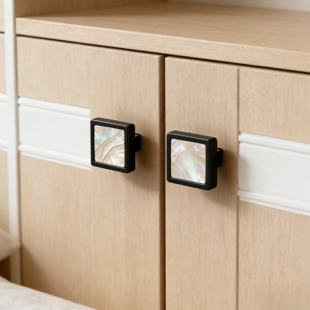 European Luxury Natural White Shell Brass Drawer Pulls