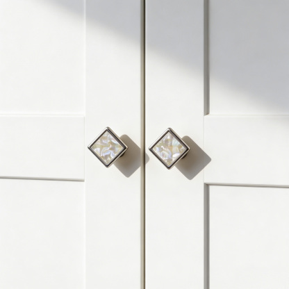 European Luxury Natural White Shell Brass Drawer Pulls