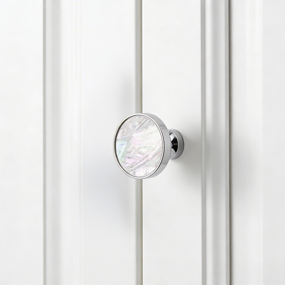 French Brass Natural Shell Drawer Knobs for Cabinets