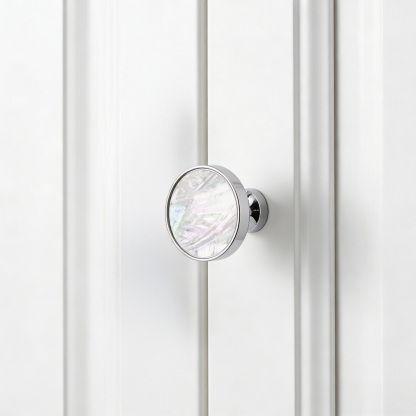 French Brass Natural Shell Drawer Knobs for Cabinets