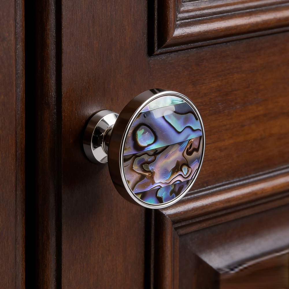 French Brass Natural Shell Drawer Knobs for Cabinets