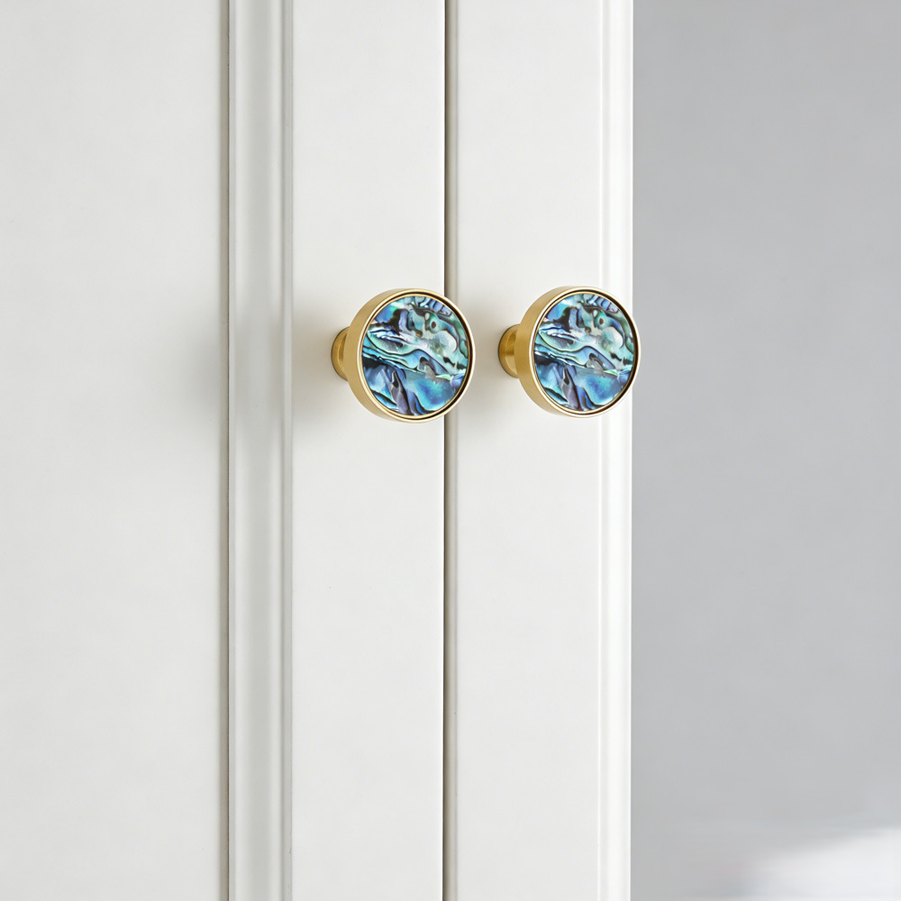 French Brass Natural Shell Drawer Knobs for Cabinets