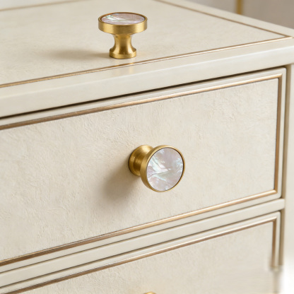 French Brass Natural Shell Drawer Knobs for Cabinets