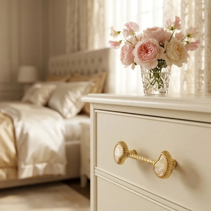 French Creative Shell Brass Cabinet Pulls 