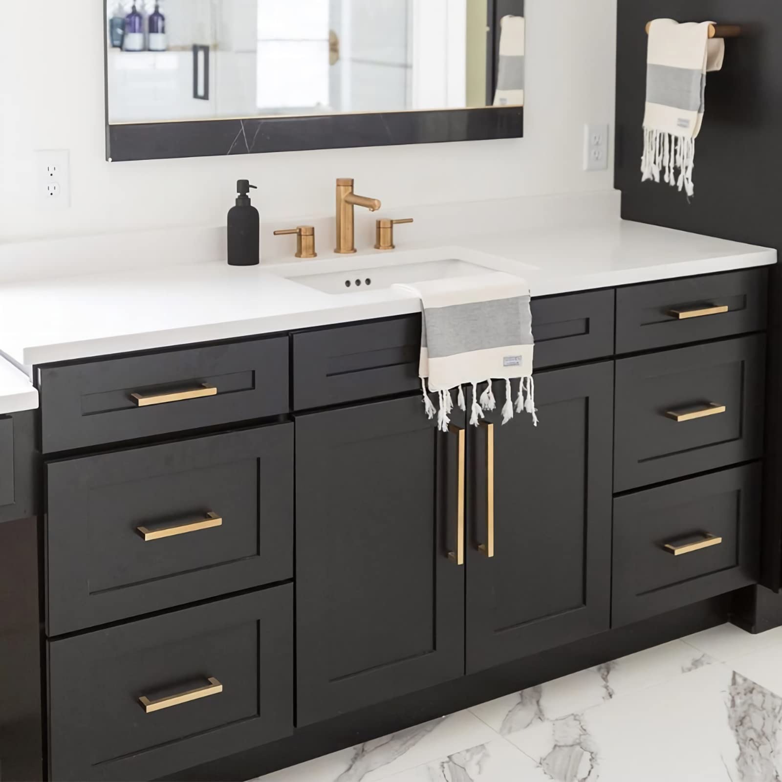 Cabinet Hardware