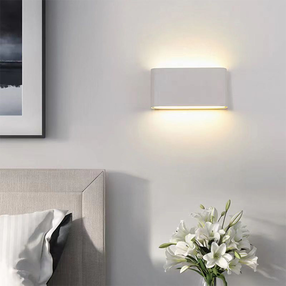 Modern Waterproof Aluminum Up Down Outdoor Wall Light