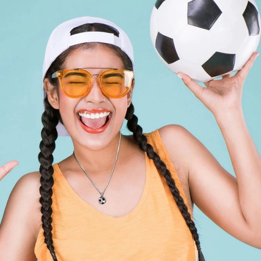 ⚽ Pamětní náhrdelníky pro muže a ženy Personalizované stříbrné náhrdelníky