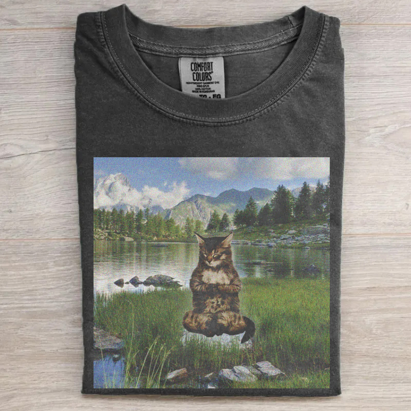 Retro Style Funny Cat T-shirt