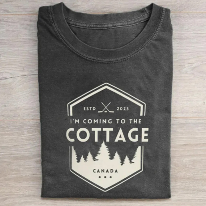 I'm Coming To The Cottage Romance Hockey T-shirt