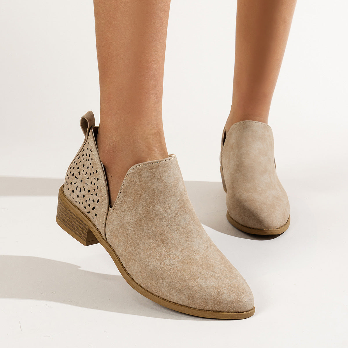 Solid Color Back Cutout British Style Pointed Toe Chunky Heel Fashion Boots-ABOXUN