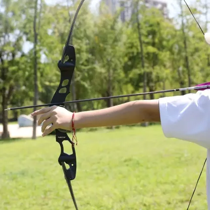 60LBS ILF Recurve Bow Kit Hunting & Target, Wood Grip