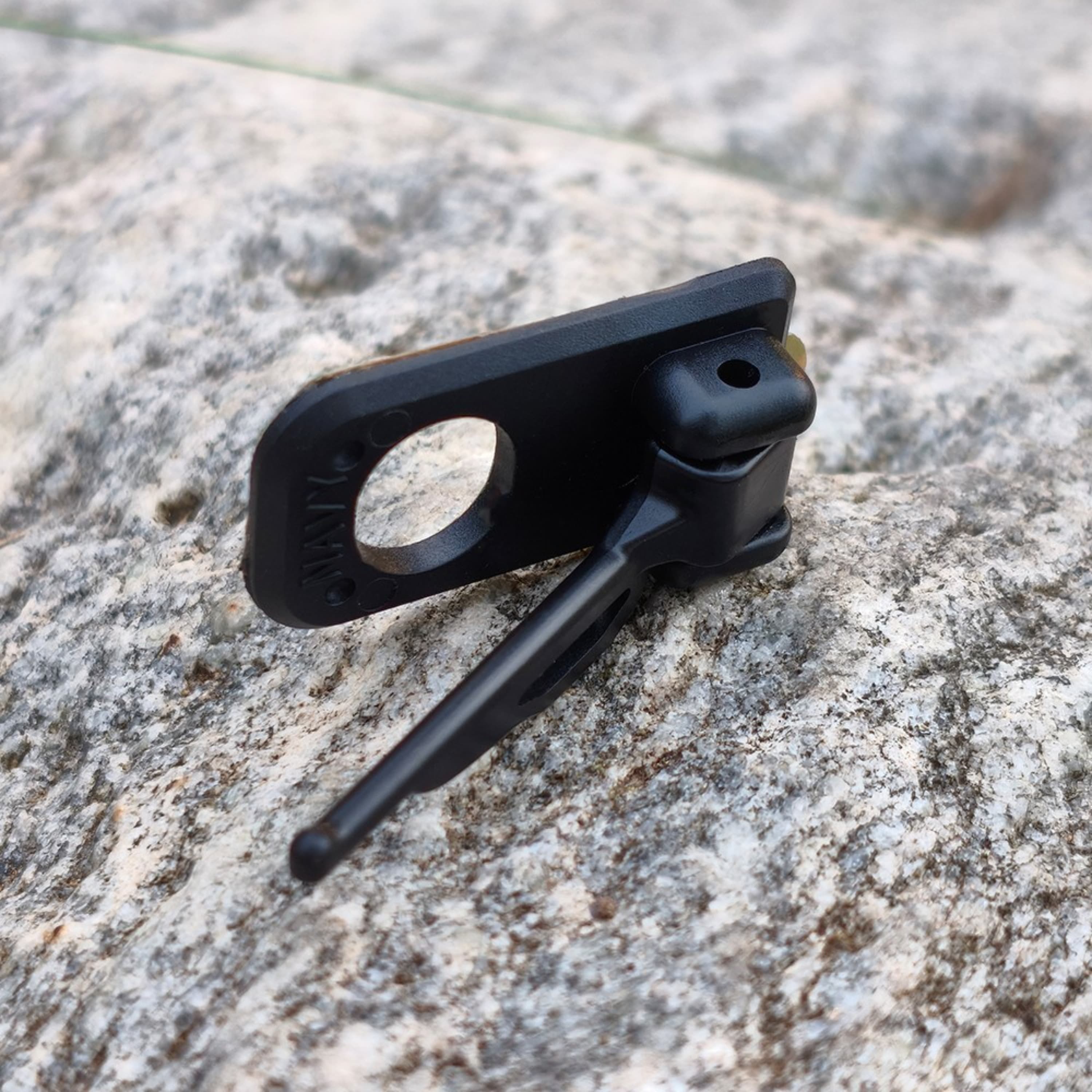 DECUT Archery Arrow Rest Self-Adhesive Recurve Bow RH/LH